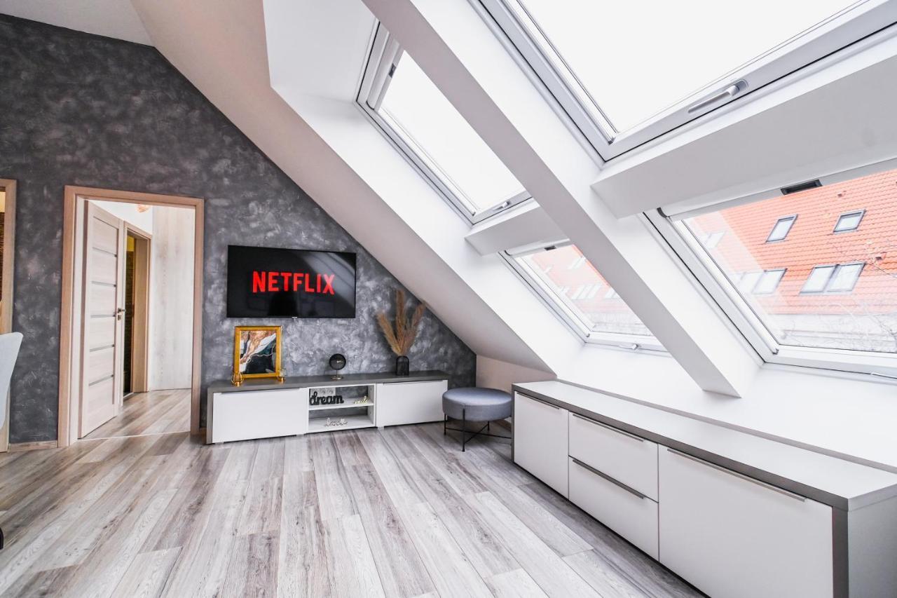 Luxury Apartment In The City Center Pressburg Exterior foto